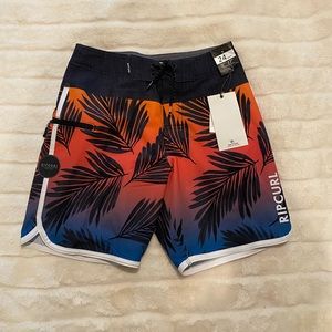 NWT- Rip Curl Mirage Board Short size 24 (8)